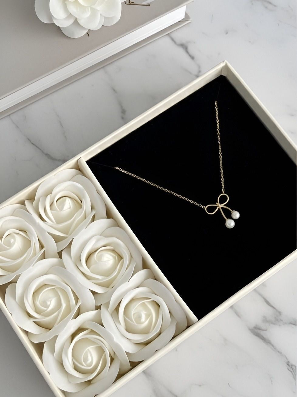 Elegant White Rose & Pearl Bow Necklace Gift Box