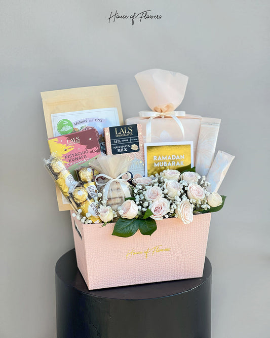 Ramadan Mubarak Premium Rose & Gourmet Treats Gift Basket