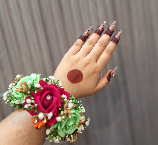 Vibrant Mixed Rose Gajara with Mint, Magenta, and Orange Accents