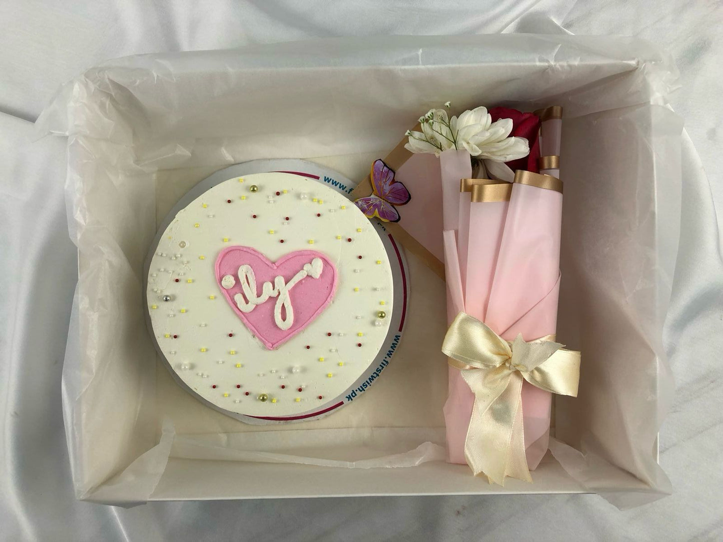 "I Love You" Heart Cake & Mini Pink Rose Bouquet Combo