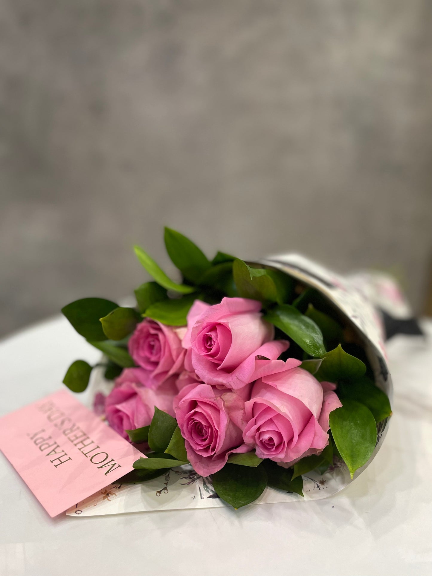 Elegant Pink Rose Bouquet with Mother's Day Greeting