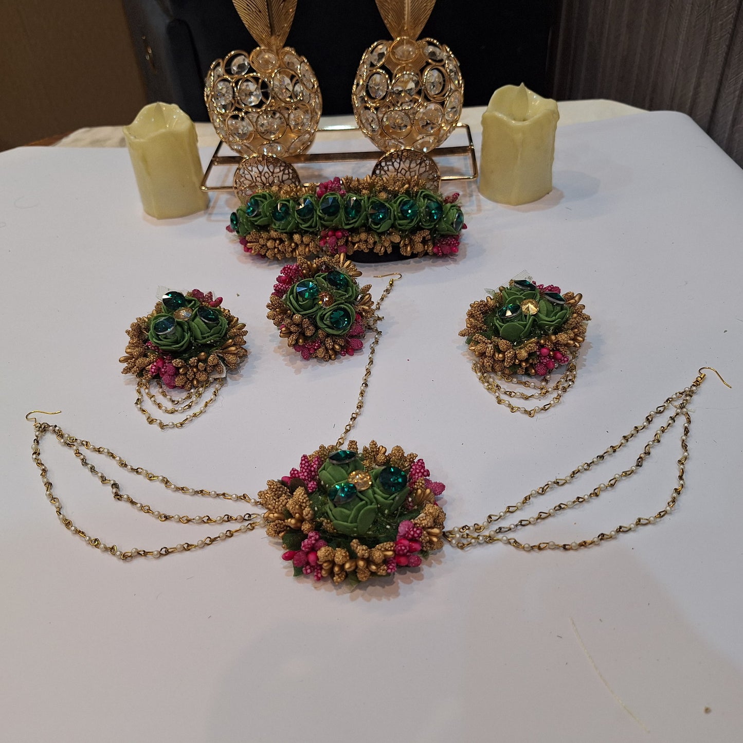 Green and Gold Floral Jewellery Set with Pearl Accents