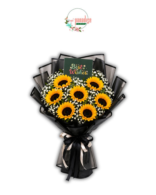 Radiant sunflowers with baby’s breath