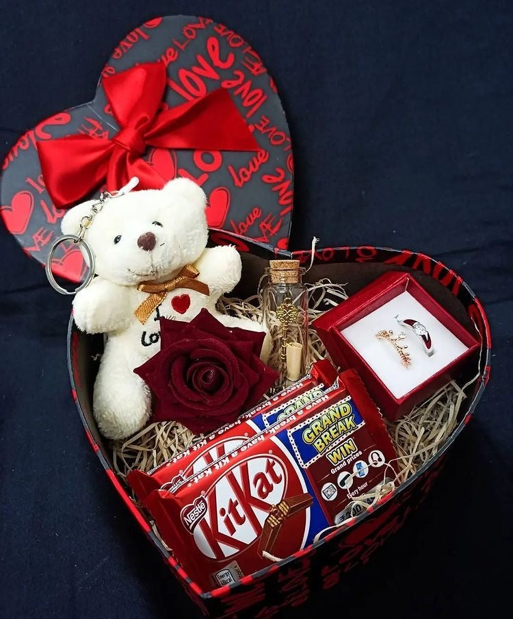 Cuddle & Cocoa Romance Kit