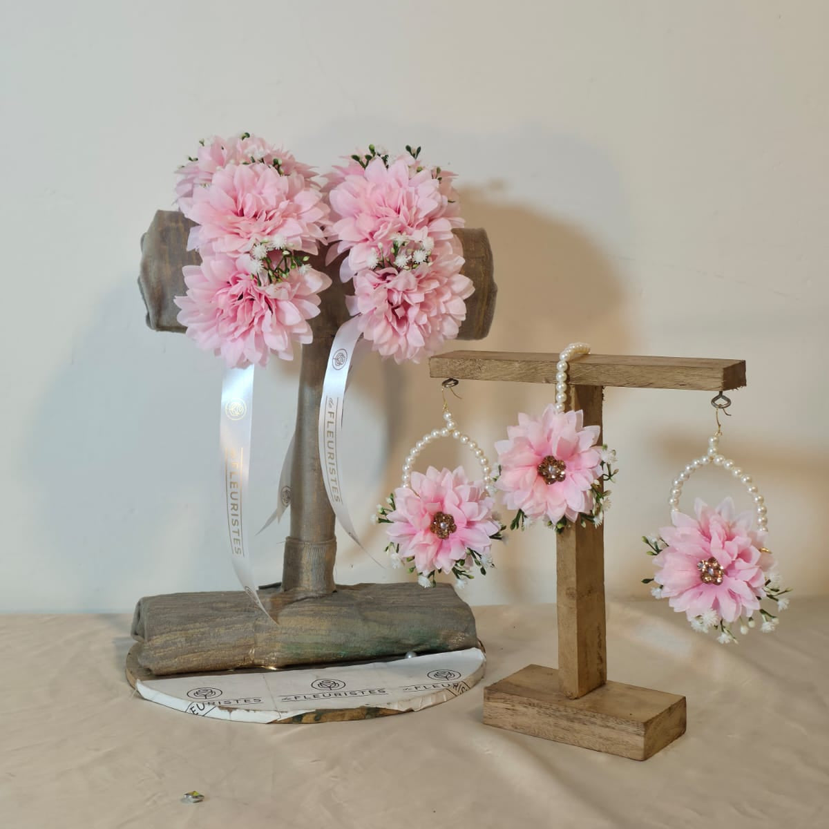 Elegant Pink Floral Jewellery Set with Pearl Accents