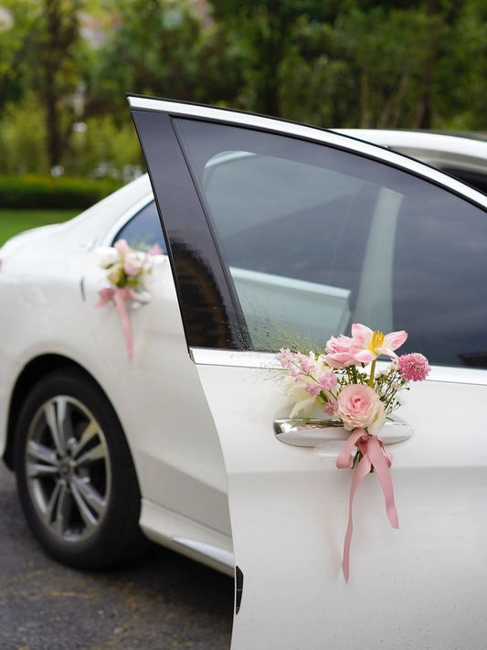 Elegant White Rose Wedding Car Decoration with Tulle