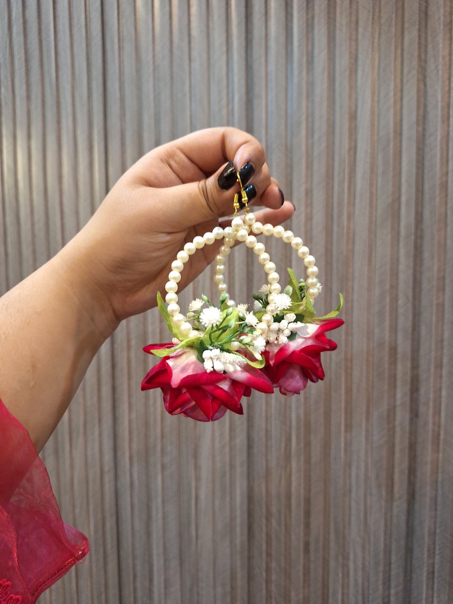 Handcrafted Floral Jewelry Set with Pink Roses and Pearl Accents