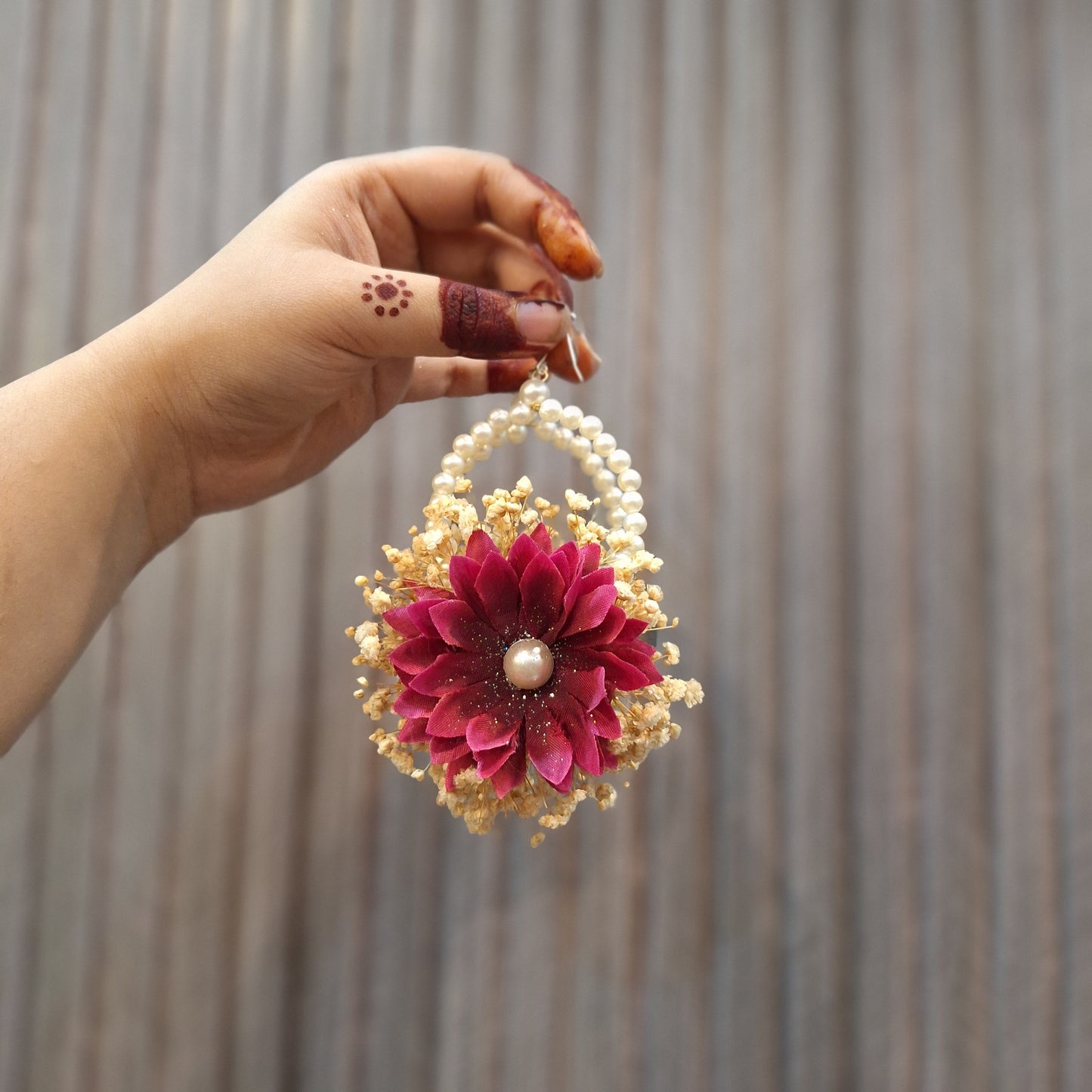 Magenta Floral Kaleerey with Pearl Beading & Baby’s Breath