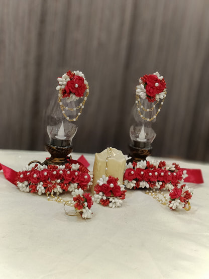 Red & White Floral Hathphool with Pearl Accents