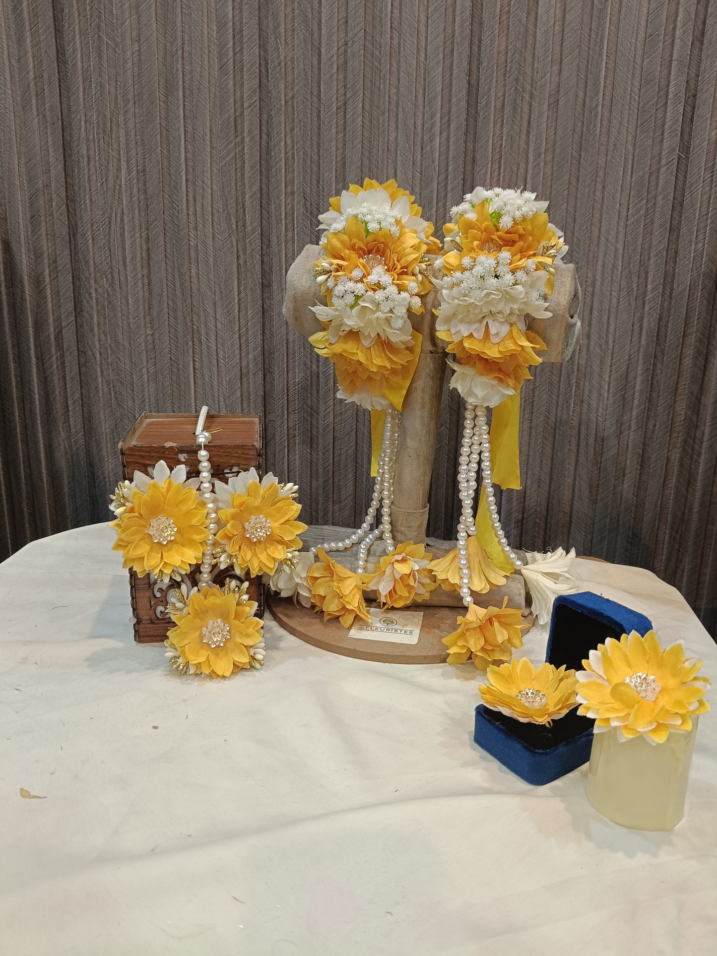Elegant Yellow & White Floral Jewellery Set with Pearl Accents
