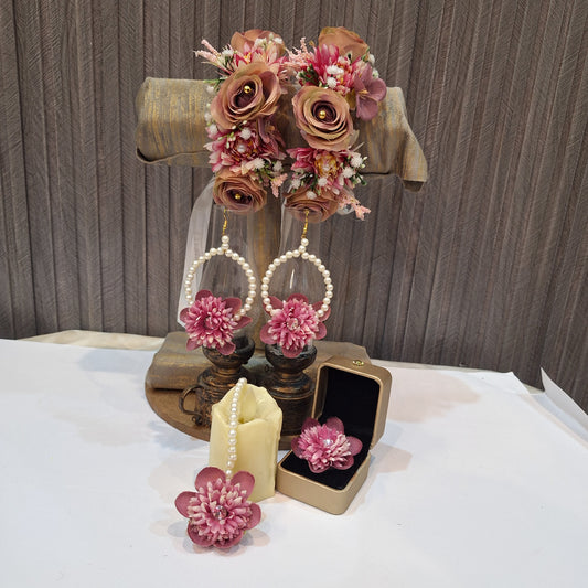 Premium Mauve & Dusty Rose Floral Jewellery Set – Handcrafted Gajray, Earrings, Maang Tikka & Ring