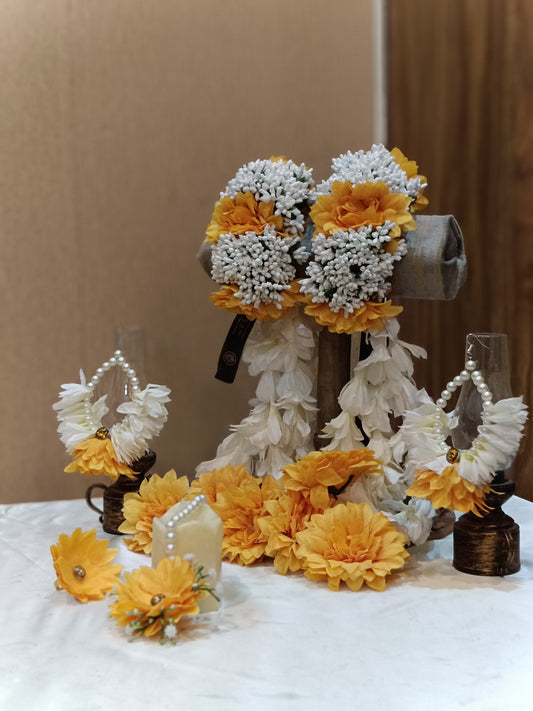 Yellow & White Floral Jewelry Set – Traditional Mayon & Mehndi Flower Jewelry