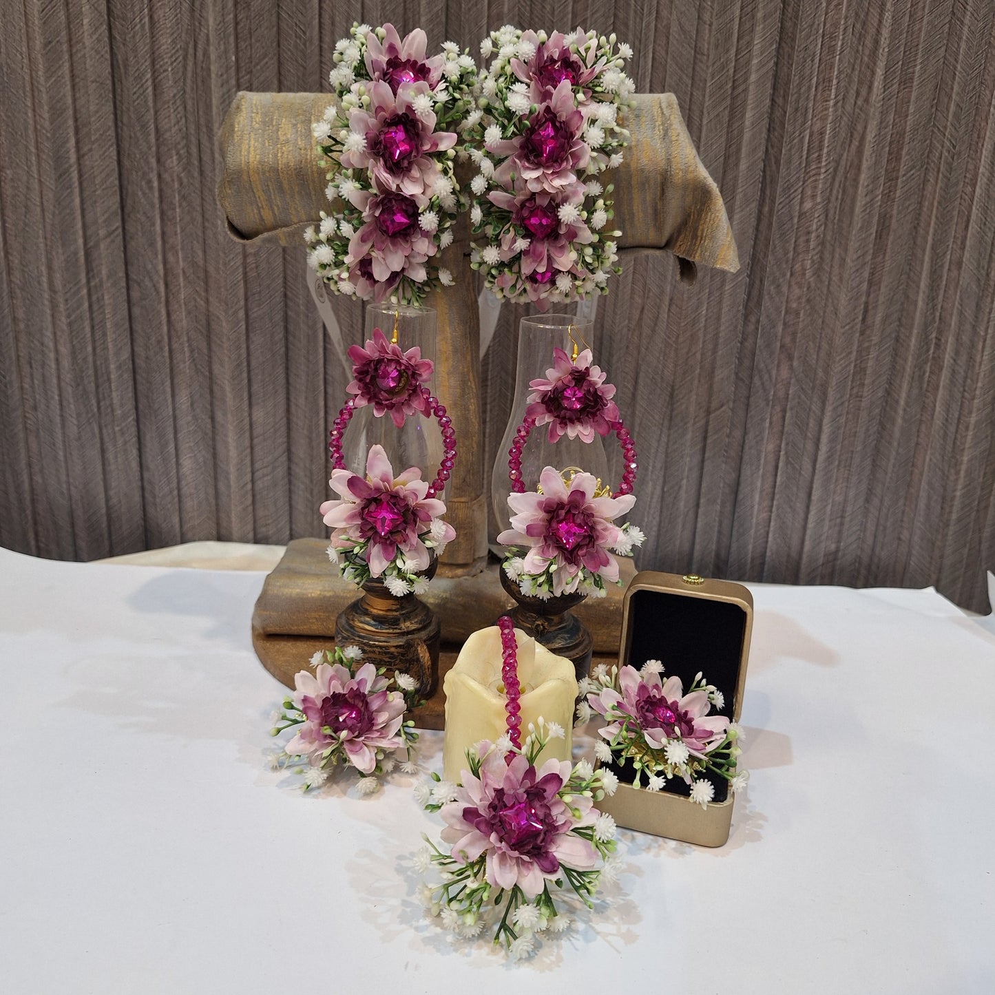 Mauve Blossom & Baby’s Breath Floral Gajara Set
