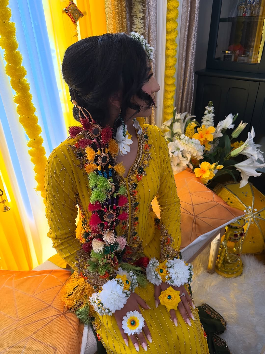 Bridal Mayun Set – Fresh White & Yellow Floral Jewelry