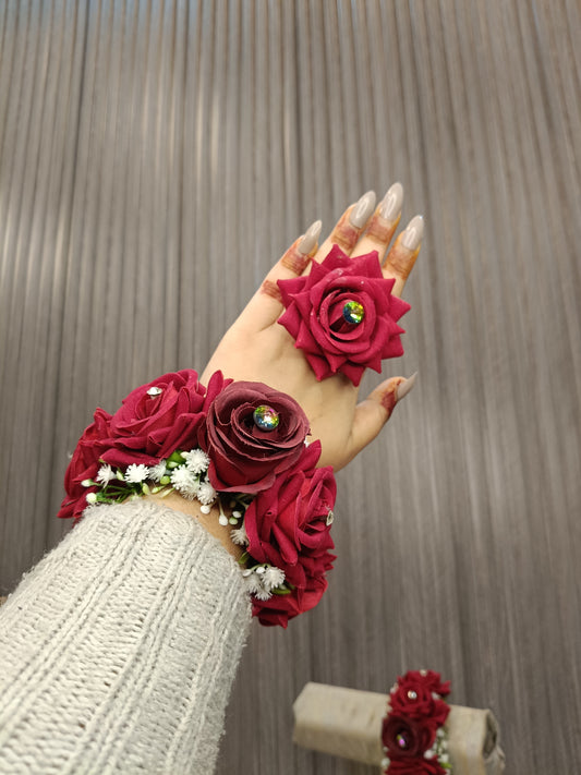 Maroon Rose Floral Jewellery Set with Maang Tikka & Gajaray