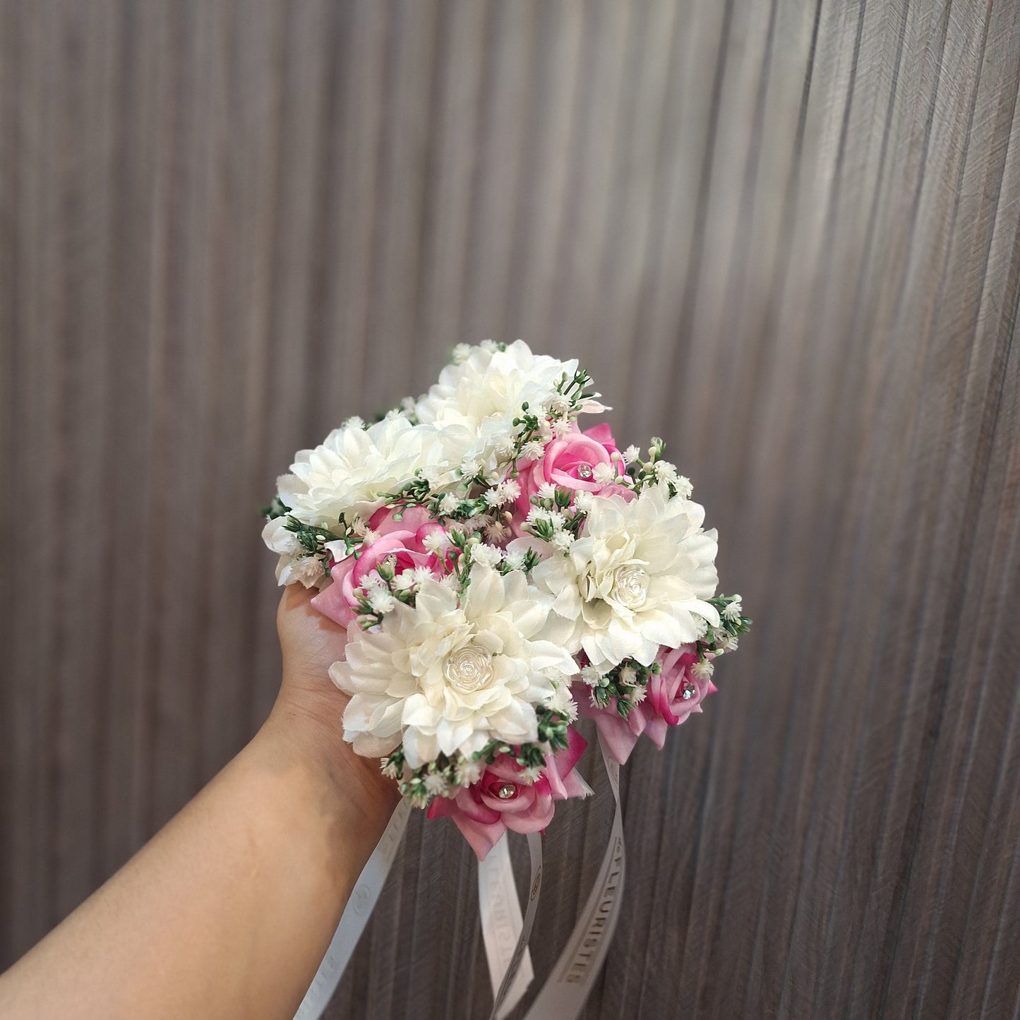 Elegant White Chrysanthemum & Pink Rose Floral Hair Gajara