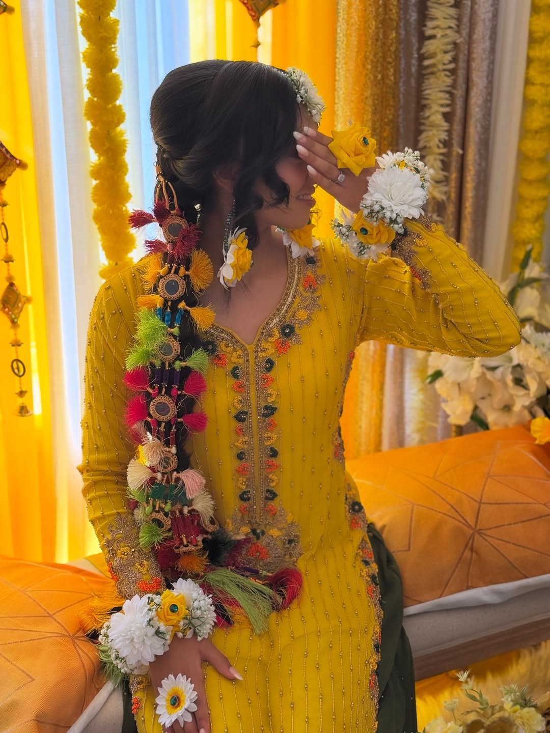 Bridal Mayun Set – Fresh White & Yellow Floral Jewelry