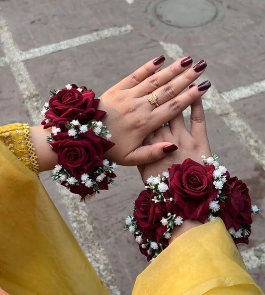Deep Maroon Rose Floral Gajray with Baby’s Breath