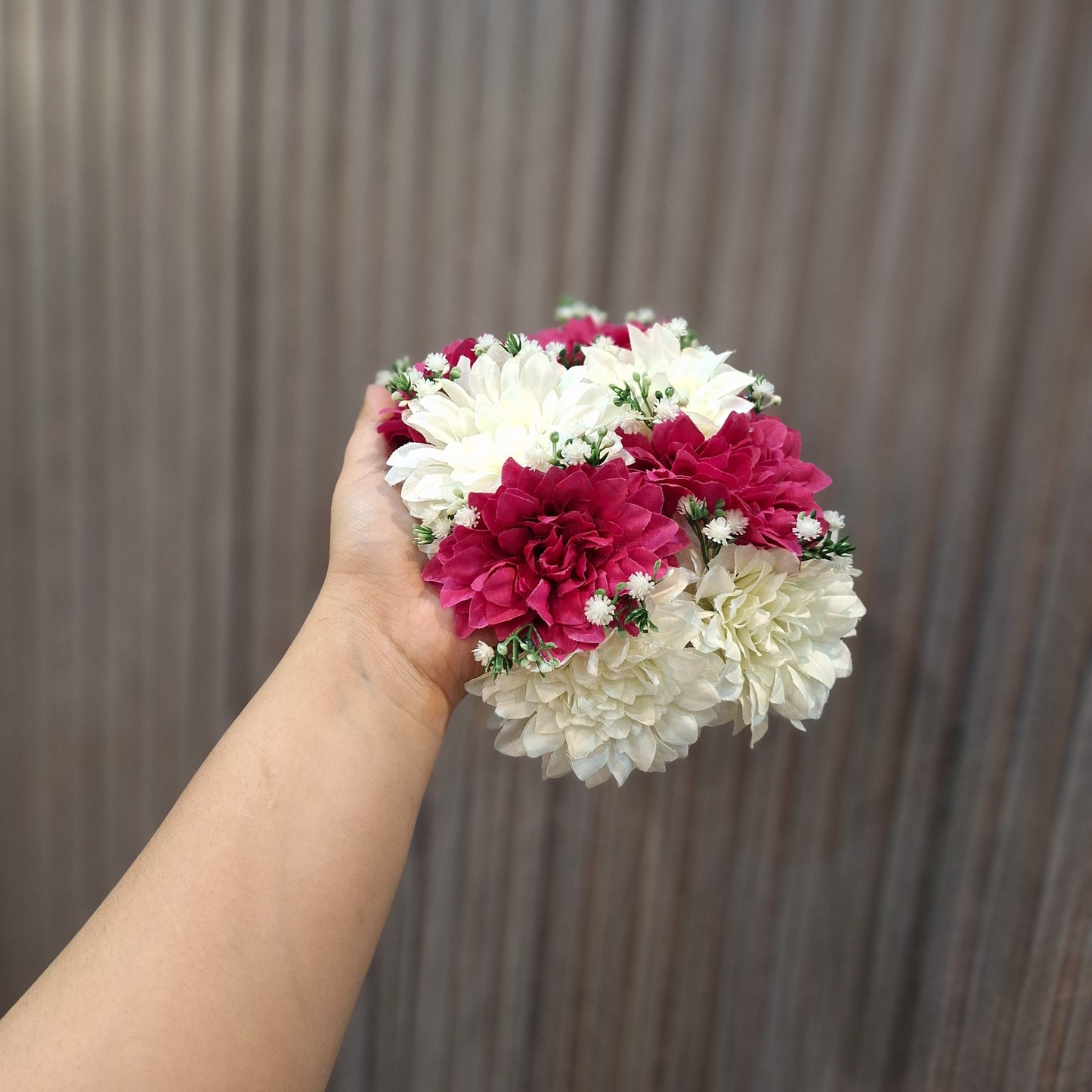 Elegant Magenta & White Chrysanthemum Gajra/Wristlet