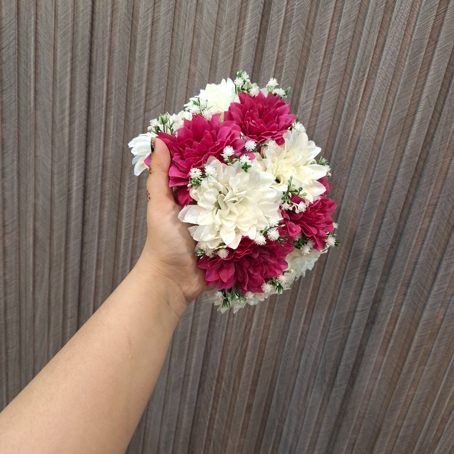 Elegant Magenta & White Chrysanthemum Gajra/Wristlet