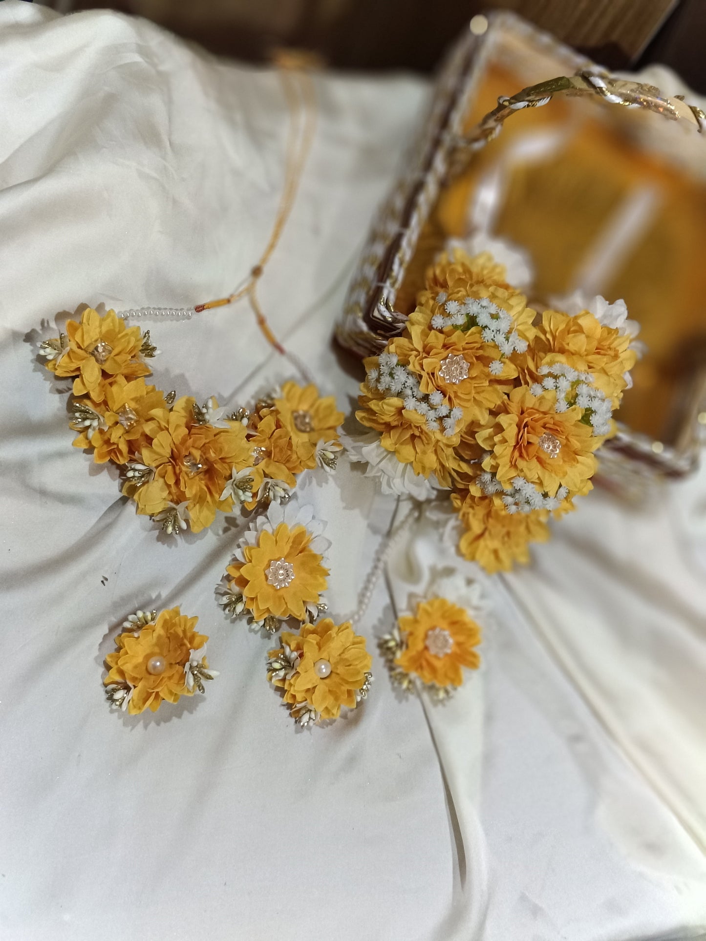 Elegant Yellow Floral Jewelry Set with Pearl Accents