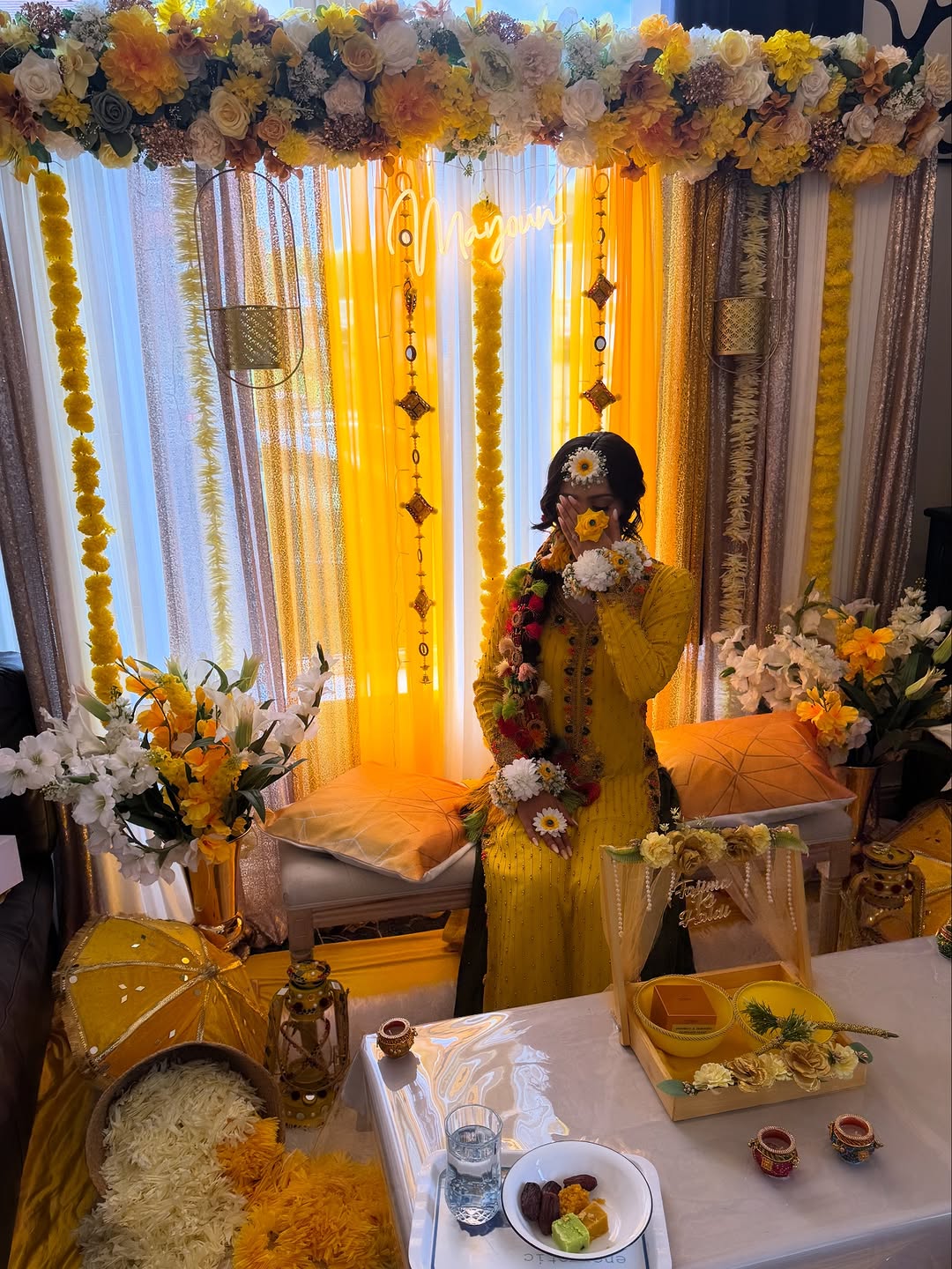 Bridal Mayun Set – Fresh White & Yellow Floral Jewelry