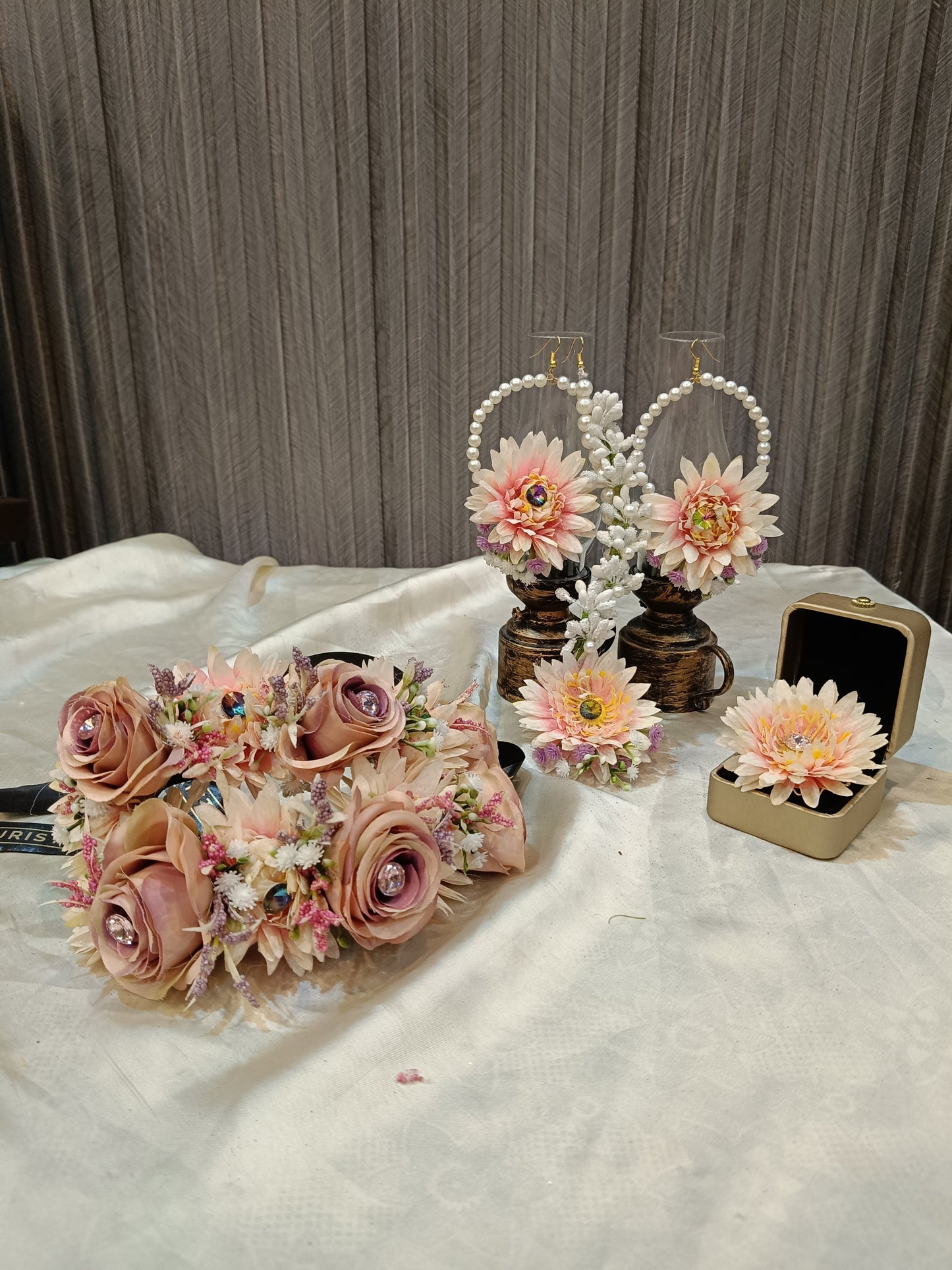 Elegant Nude & Peach Floral Jewelry Set with Pearl Accents